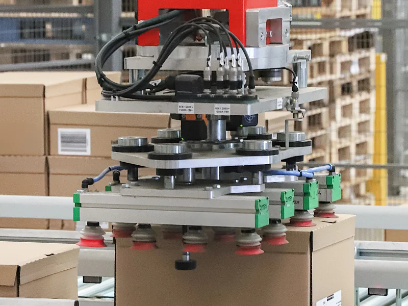 integrazione-di-robot-per-l-automazione-industriale-nell-imballaggio-a-forli-cesena