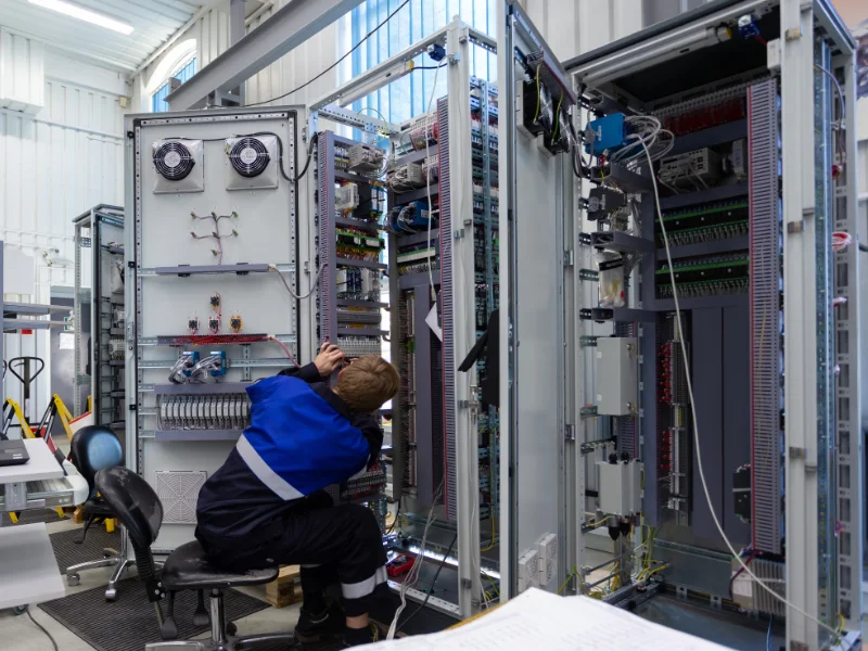 progettazione-e-installazione-di-un-impianto-elettrico-industriale-a-rimini